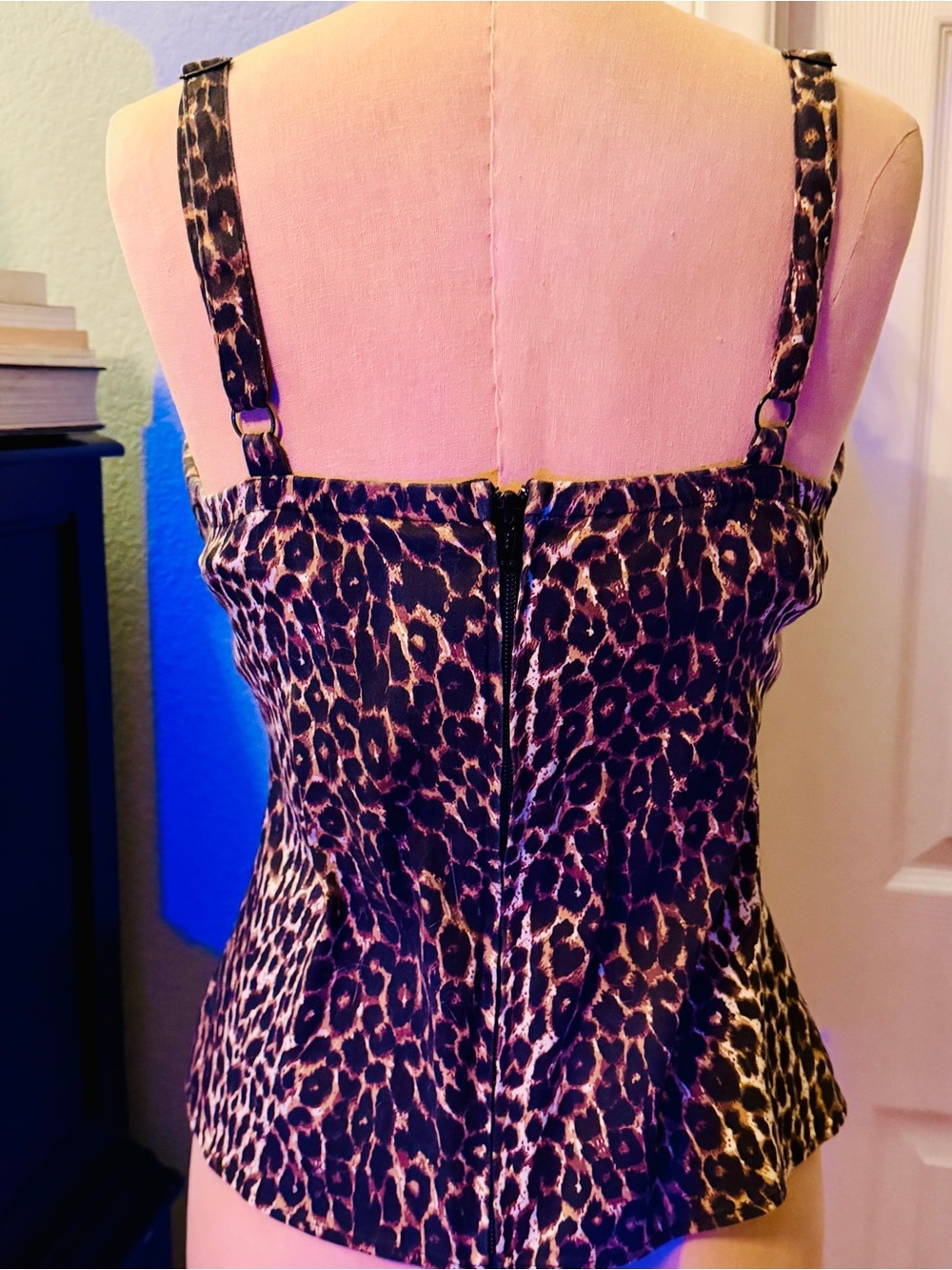 ♥️ Leopard Man Eater Vixen top by Micheline Pitt, Large - Picture 5 of 10